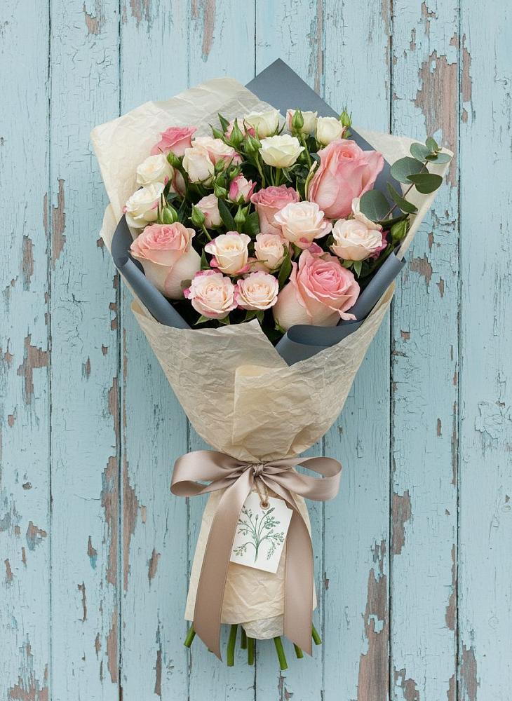 Букет цветов из: Розы в Лабытнангах