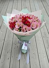Букет цветов из:  Альстромерии в Лабытнангах