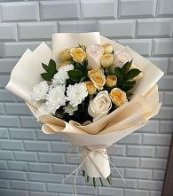 Букет цветов из:  Розы и Хризантемы в Лабытнангах