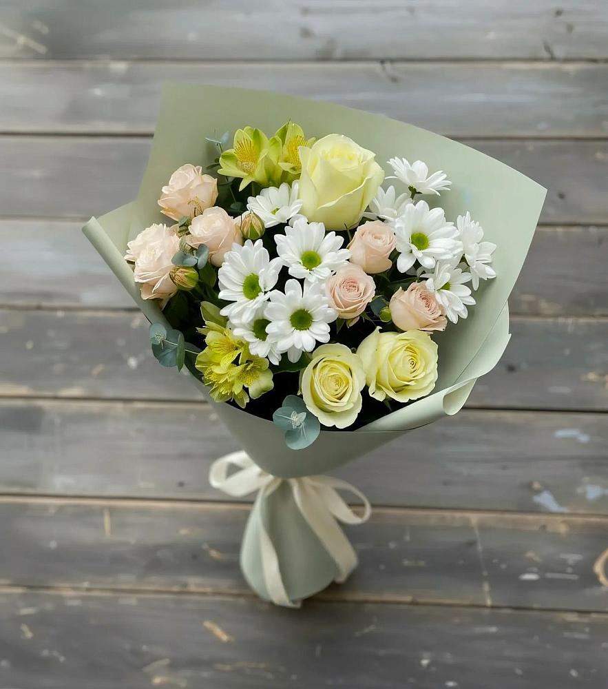 Букет цветов из: Альстромерии, Розы и Хризантемы в Лабытнангах