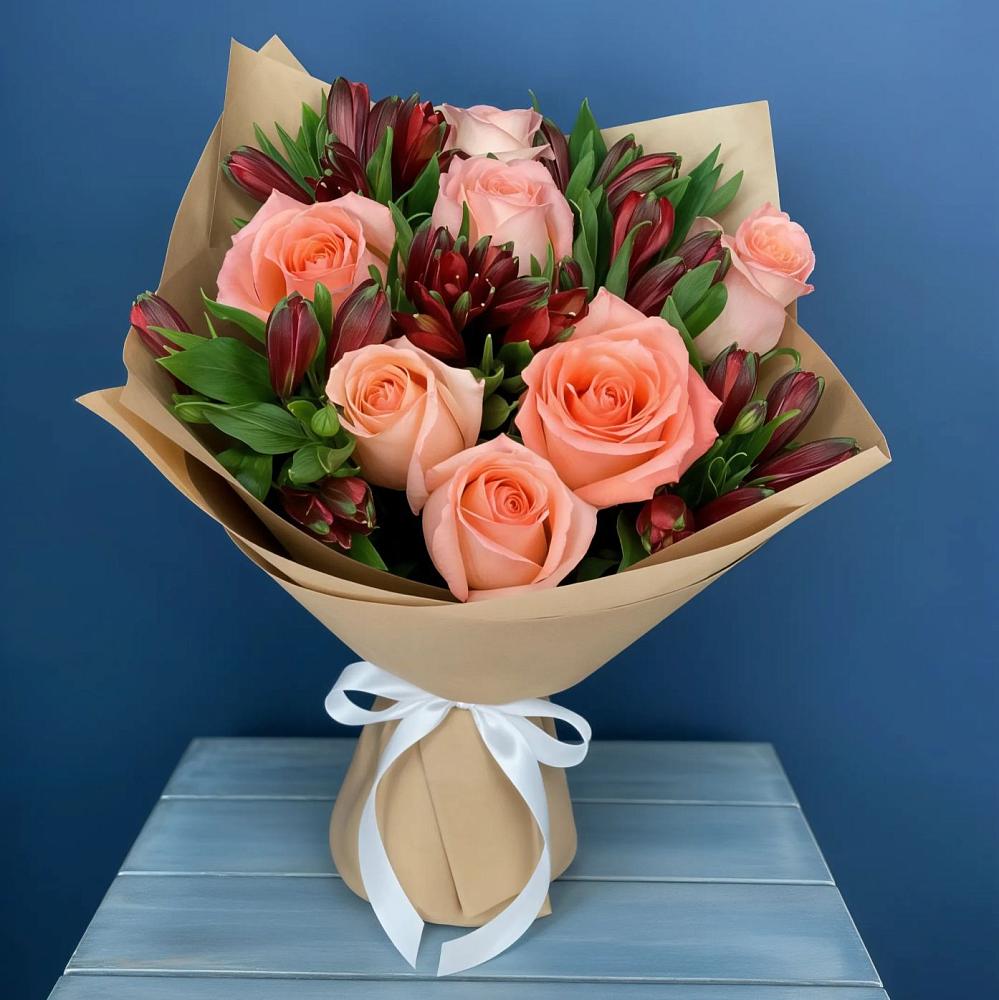 Букет цветов из: Розы и Альстромерии в Лабытнангах