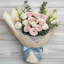 Букет цветов из:  Лизиантусы в Лабытнангах