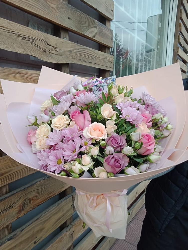 Букет цветов из: Розы и Хризантемы в Лабытнангах