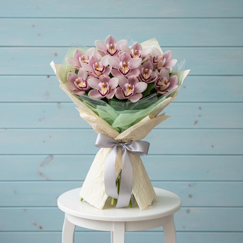 Букет цветов из: Орхидеи и Розы в Лабытнангах