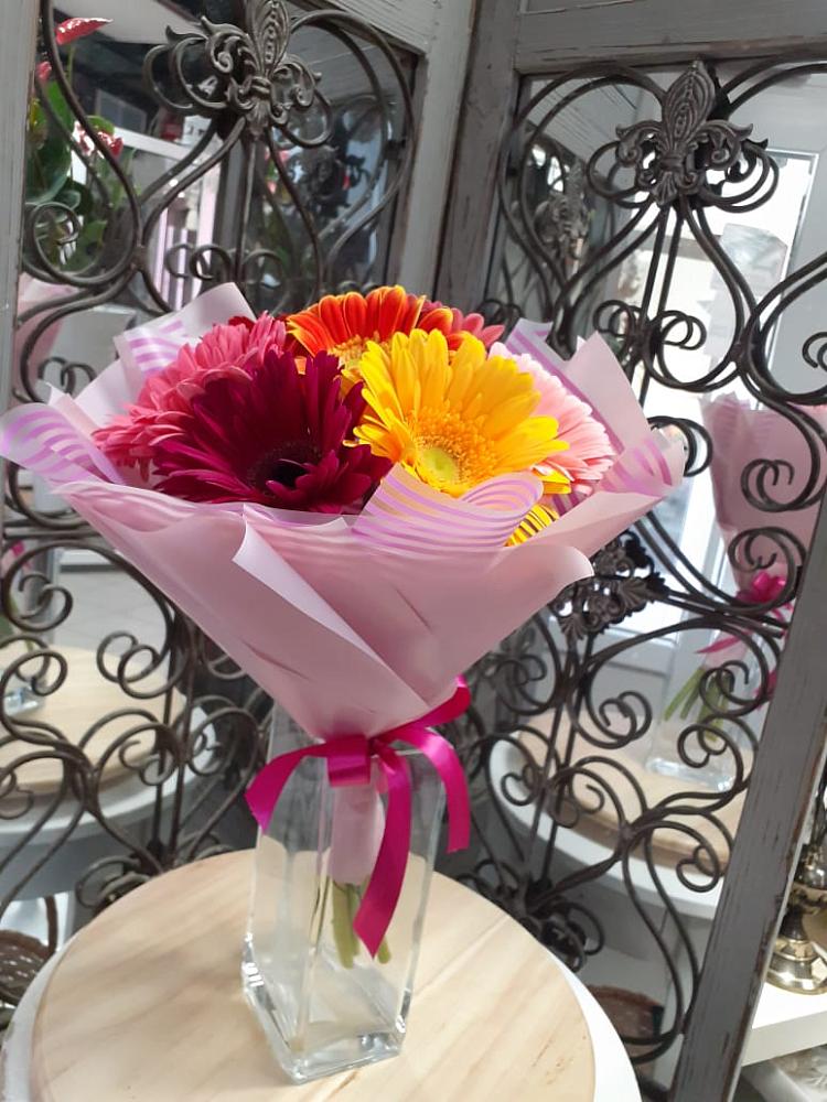 Букет цветов из: Герберы в Лабытнангах