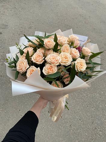 Букет Кремовые розы Латте в Лабытнангах