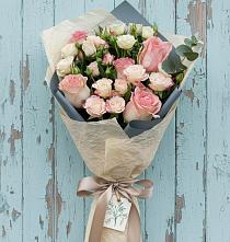 Букет цветов из:  Розы в Лабытнангах