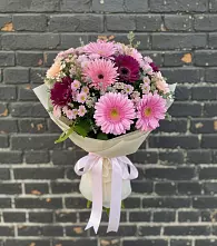 Букет цветов из:  Герберы и Хризантемы в Лабытнангах