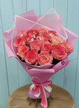 Букет 15 Розовых роз Равель в Лабытнангах
