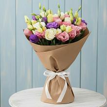 Букет цветов из:  Лизиантусы в Лабытнангах